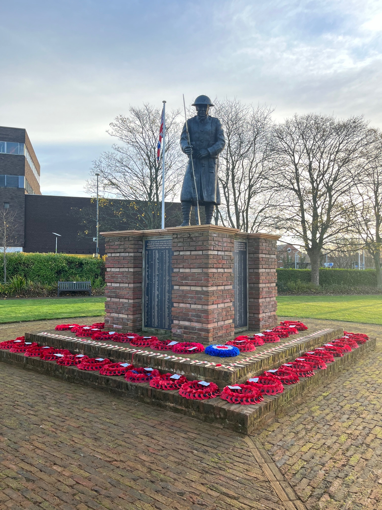 Hundreds Gather for Poignant Remembrance Service in Ashington