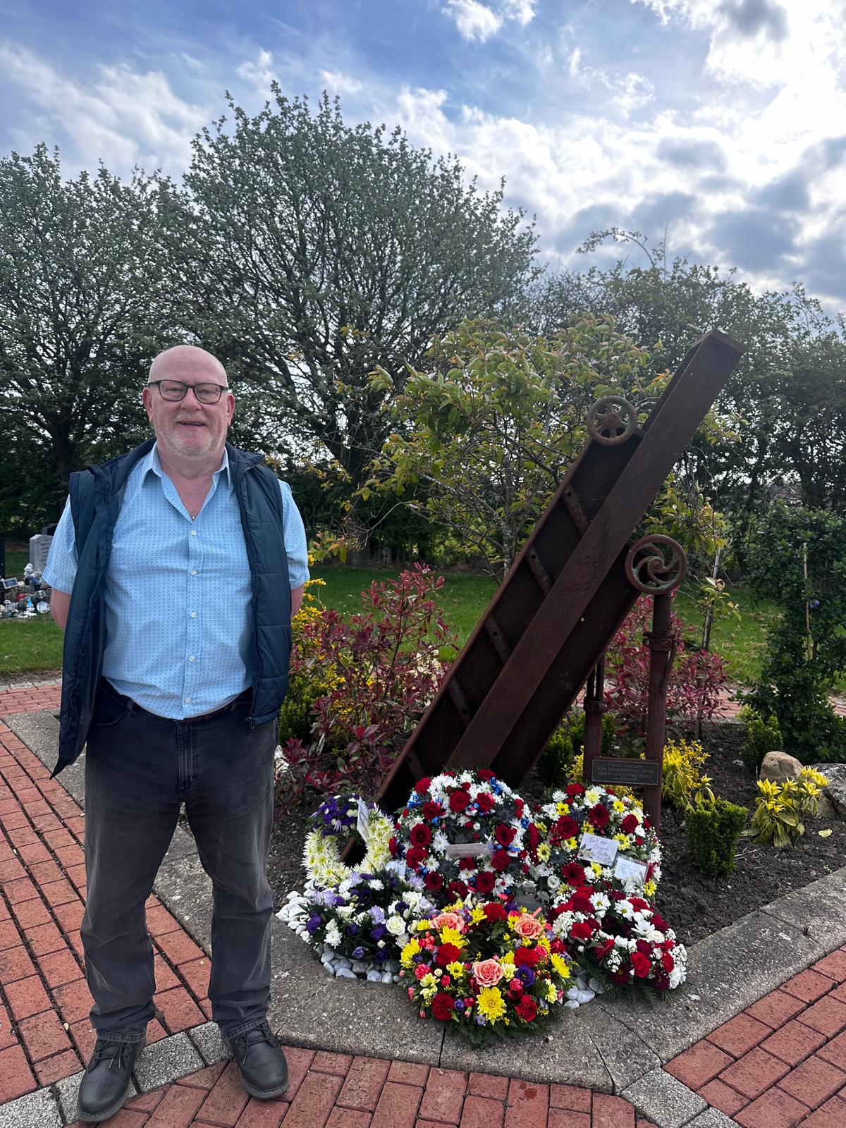 Ashington Marks International Workers’ Memorial Day with Wreath-Laying Tribute